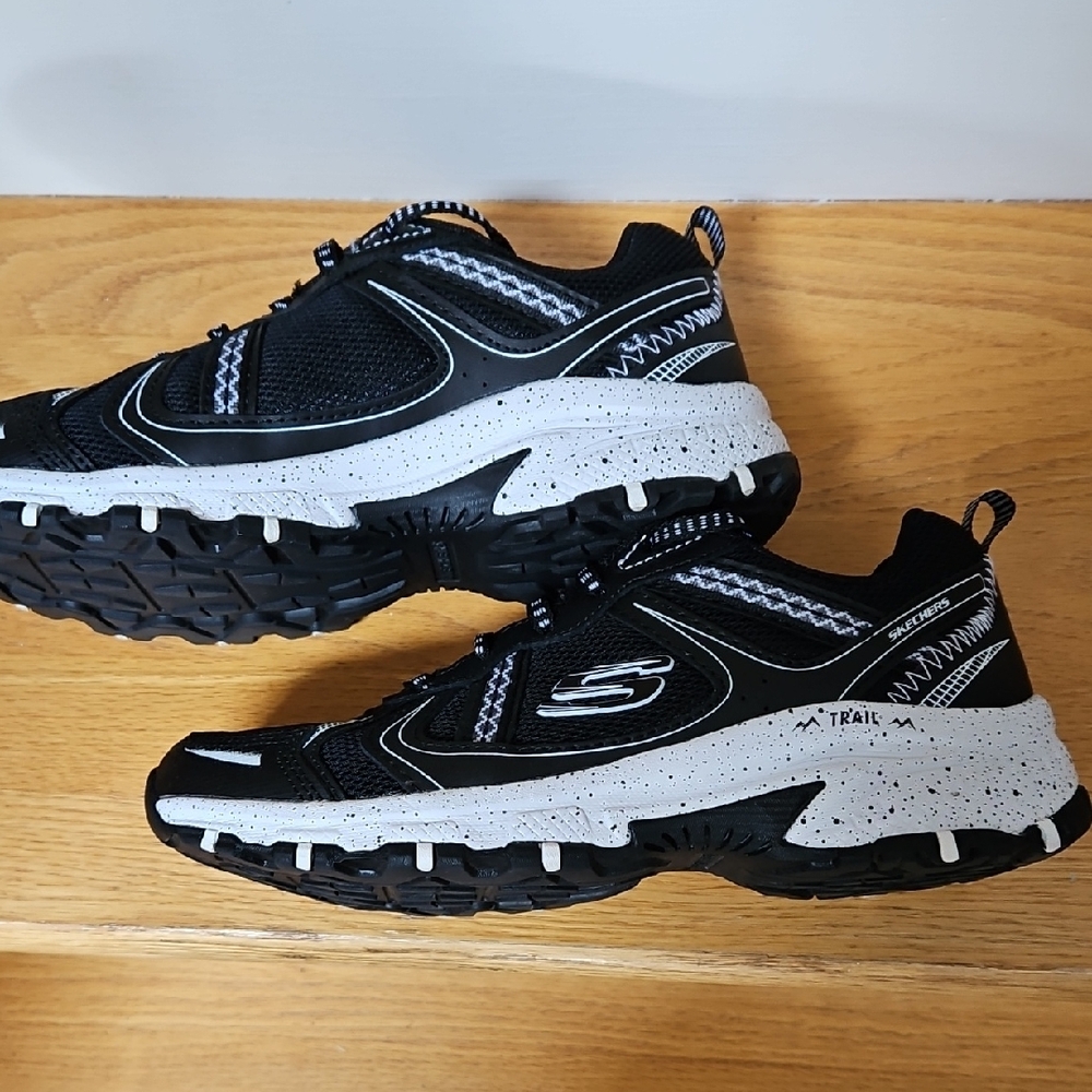 Skechers Womens Black Trail Shoes - Picture 2 of 6